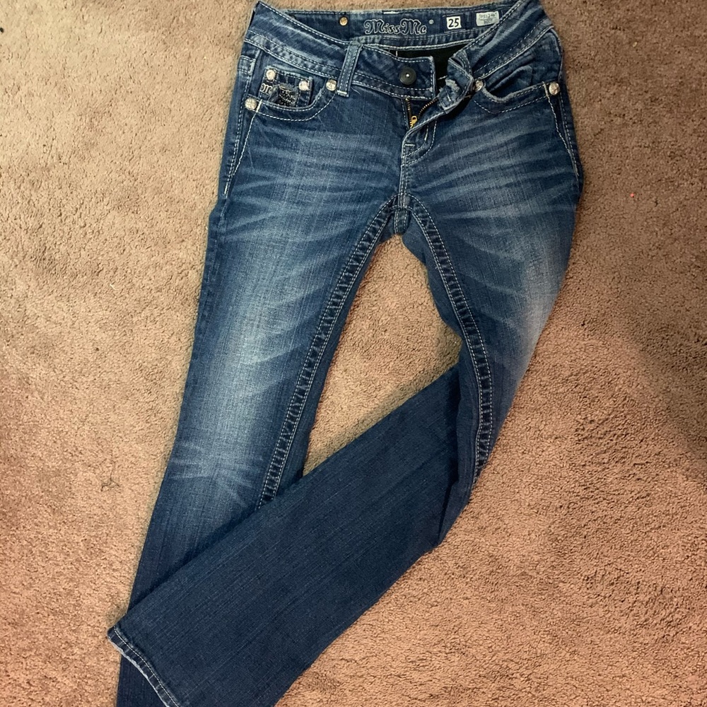 Super cute 25x34 Miss Me jeans
